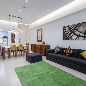 New 2Br Of 86Sqm With Parking & Netflix In Bgc Apartment