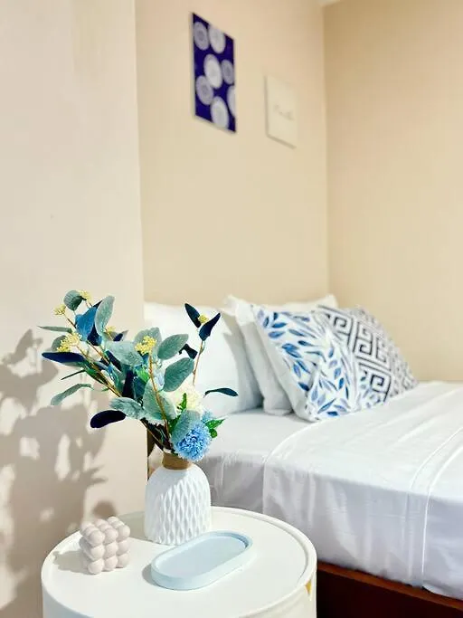 Apartment Cozi 2 Bedroom Serene Uptown Condo Grand Hyatt Bgc Manila Philippines