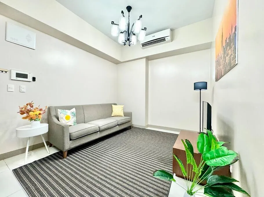 Cozi 2 Bedroom Serene Uptown Condo Grand Hyatt Bgc Manila 0*,  Philippines