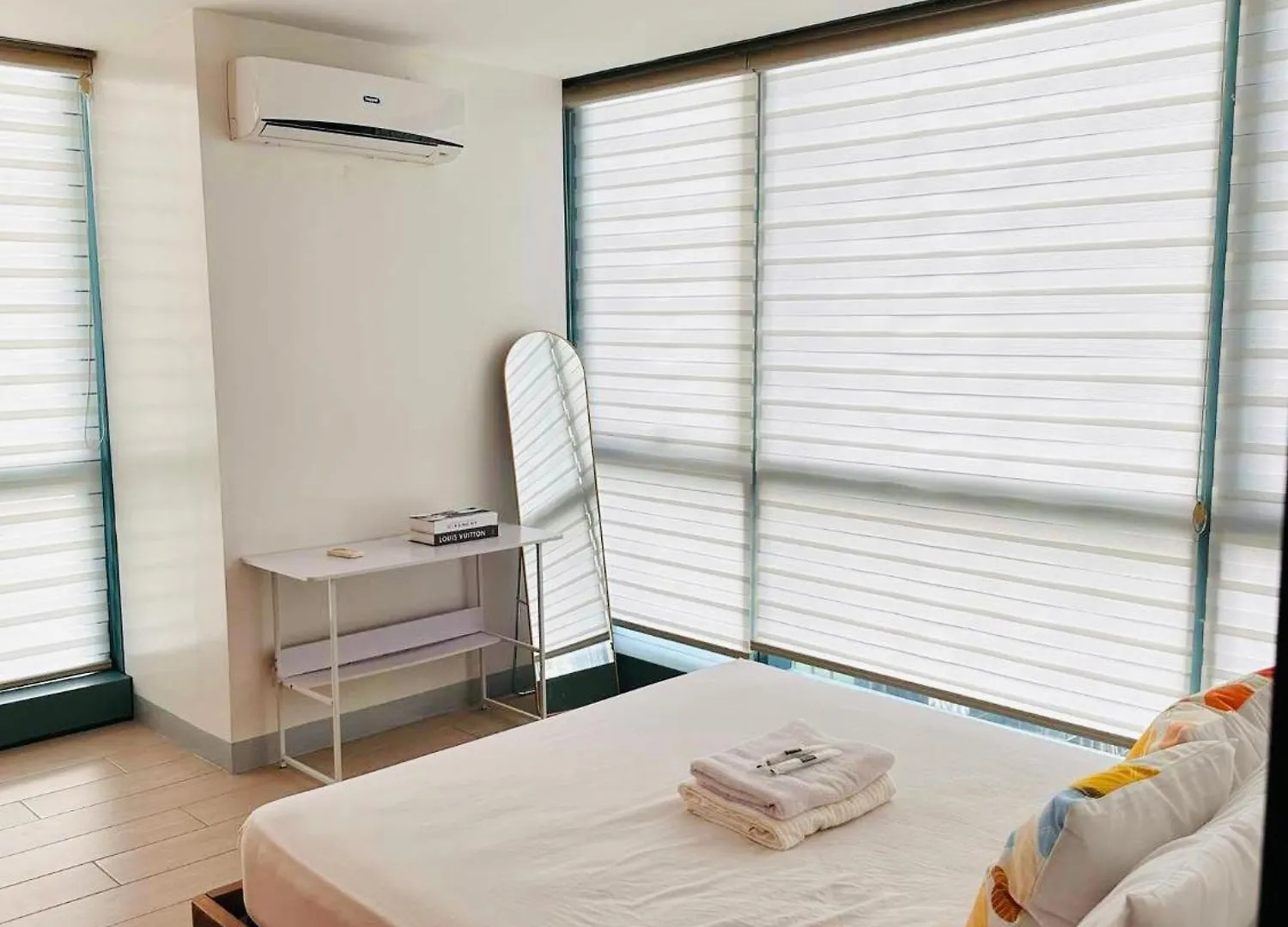 Cozi 2 Bedroom Serene Uptown Condo Grand Hyatt Bgc Manila Philippines