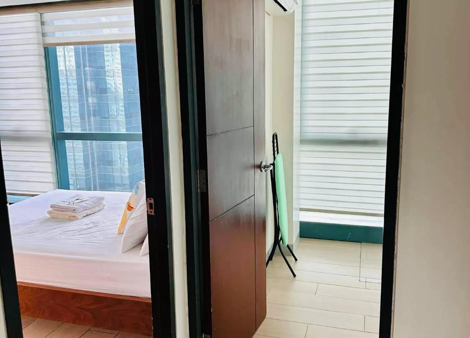 Cozi 2 Bedroom Serene Uptown Condo Grand Hyatt Bgc Manila