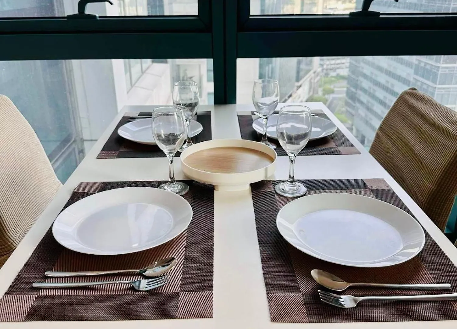 Cozi 2 Bedroom Serene Uptown Condo Grand Hyatt Bgc Manila Apartment
